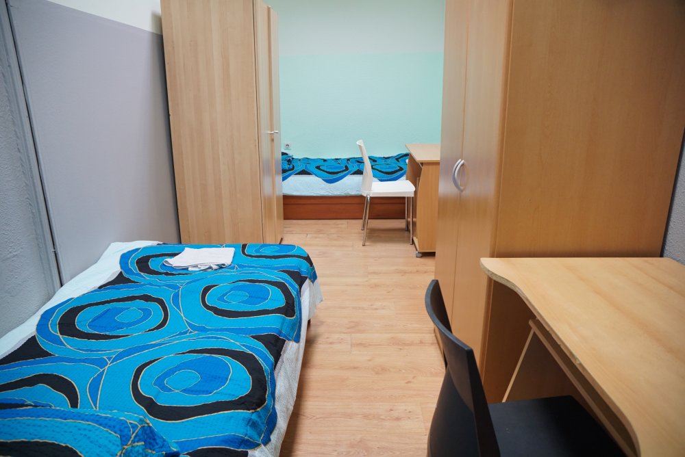 room-09-3
