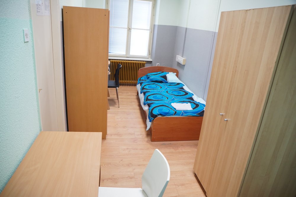 room-09-4