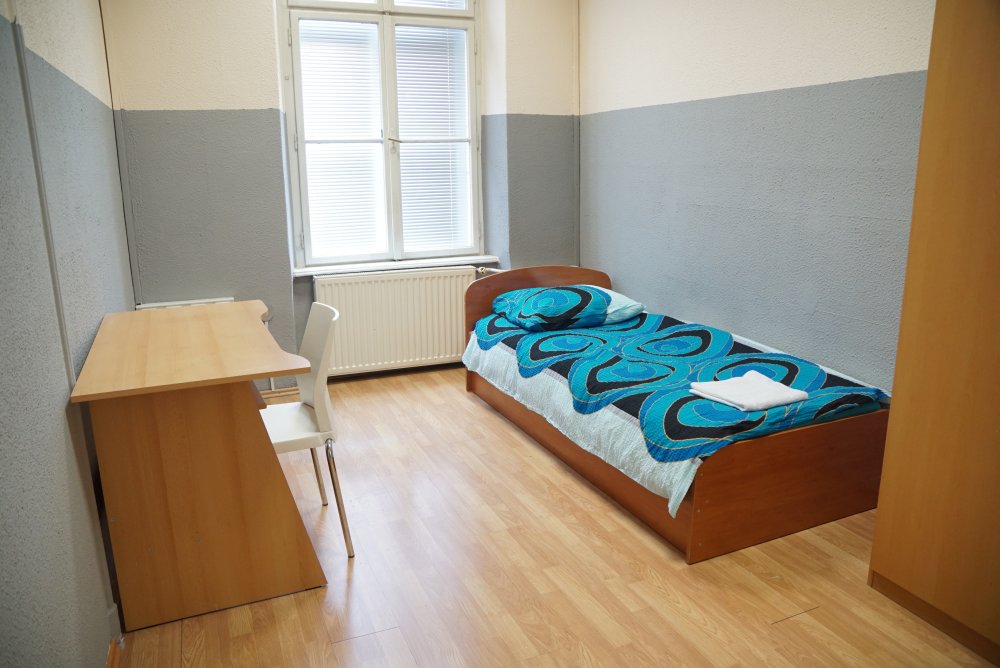 room-10-2