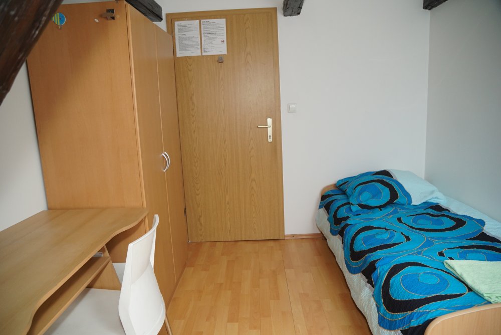 room-17-2
