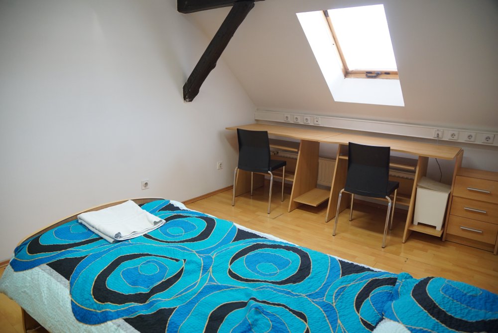 room-18-2