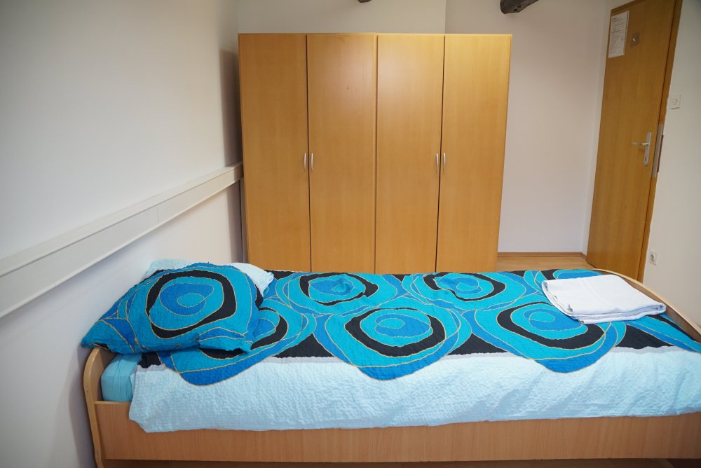 room-18-3
